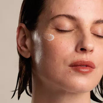 S&eacute;rum apaisant pour visage M&Ecirc;ME | Comptoir de Vie