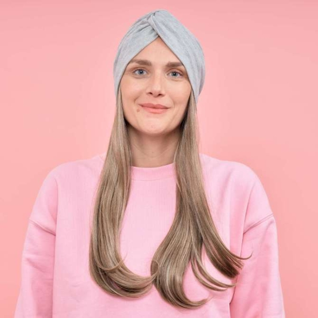 Couronne longue wavy Romane ch&acirc;tain m&eacute;ch&eacute; | Comptoir de Vie