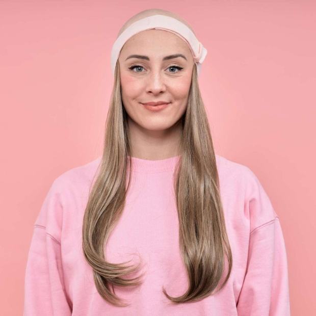 Couronne longue wavy Romane ch&acirc;tain m&eacute;ch&eacute; | Comptoir de Vie