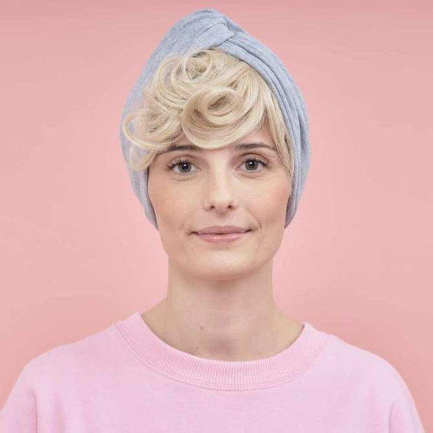 Fausse frange boucl&eacute;e blond platine H&eacute;l&egrave;ne | Comptoir de Vie